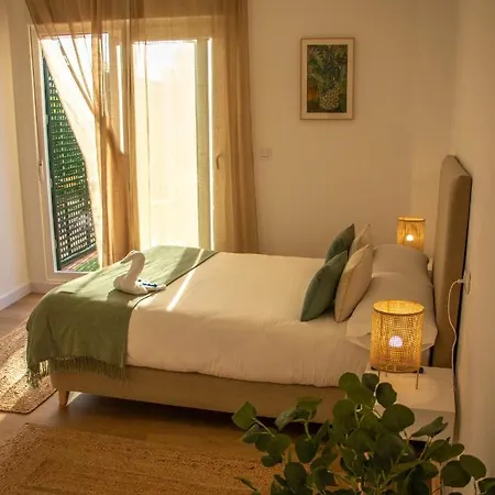Guest house Costaserenasuites *